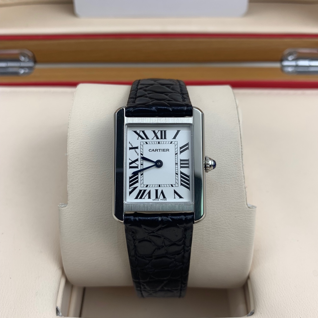 Cartier 皇家 卡地亚坦克系列女款腕表
