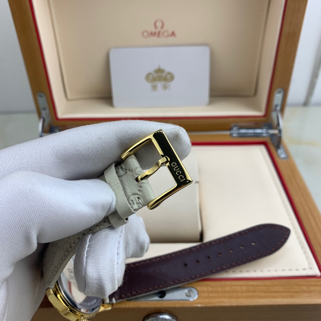 Gucci 皇家 古驰女表小蜜蜂腕表