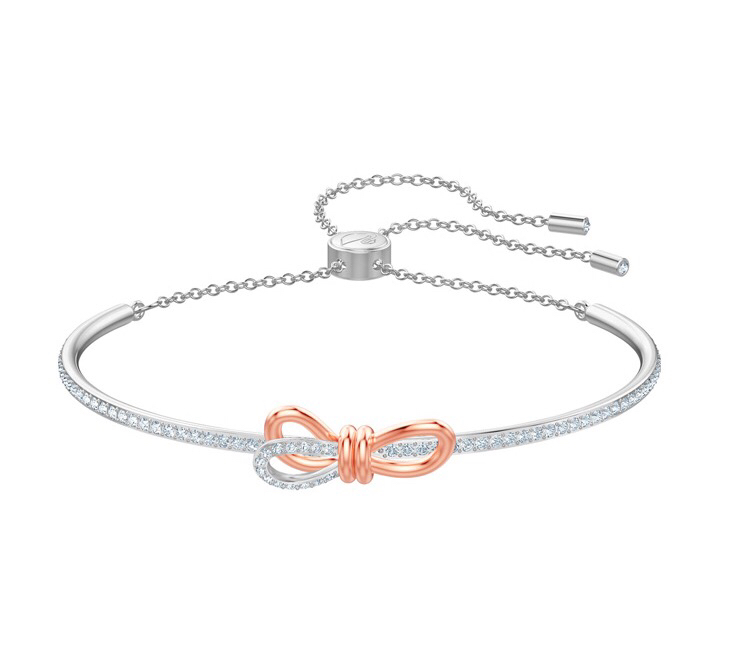 NO:881576,SWAROVSKI/SWAROVSKI LIFELONG BOW bracelet, purchasing agent level. The Lifelong Bow series uses bows as a symbol of love and has a playful design, which is very suitable as a Valentine's Day gift. And this delicate, romantic and youthful bracelet, with its neat lines and three-dimensional shape, paired with rose gold and platinum plating, shows your elegant and gorgeous charm. Swarovski bracelet, stuart weitzman, swarovski, bracelet, bracelet19860909SWAROVSKI/施华洛世奇LIFELONG BOW 手镯,代购级别. Lifelong Bow系列以蝴蝶结作为爱情的象征,富玩味的设计,用来作为情人节礼物很适合.而这款精致浪漫,又充满青春气息的手镯,以利落线条及立体造型,搭配玫瑰金色和白金色镀层,展现您典雅华丽的魅力,施华手链,stuart weitzman,swarovski,bracelet,bracelet,Jewelry