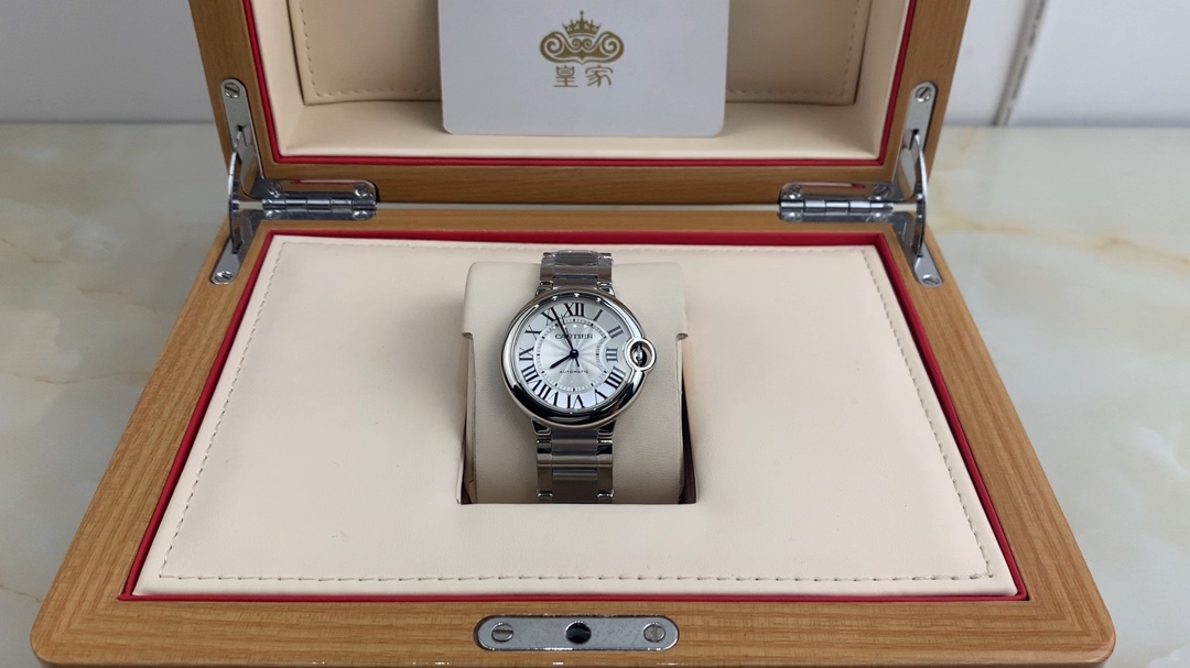 Cartier 皇家 卡地亚蓝气球36尺寸腕表视频欣赏