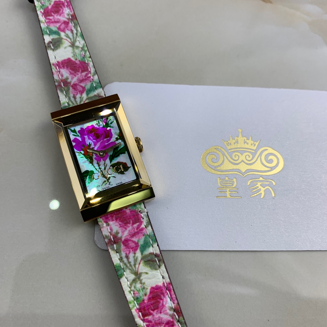 Gucci 皇家 古驰方型小花女款腕表