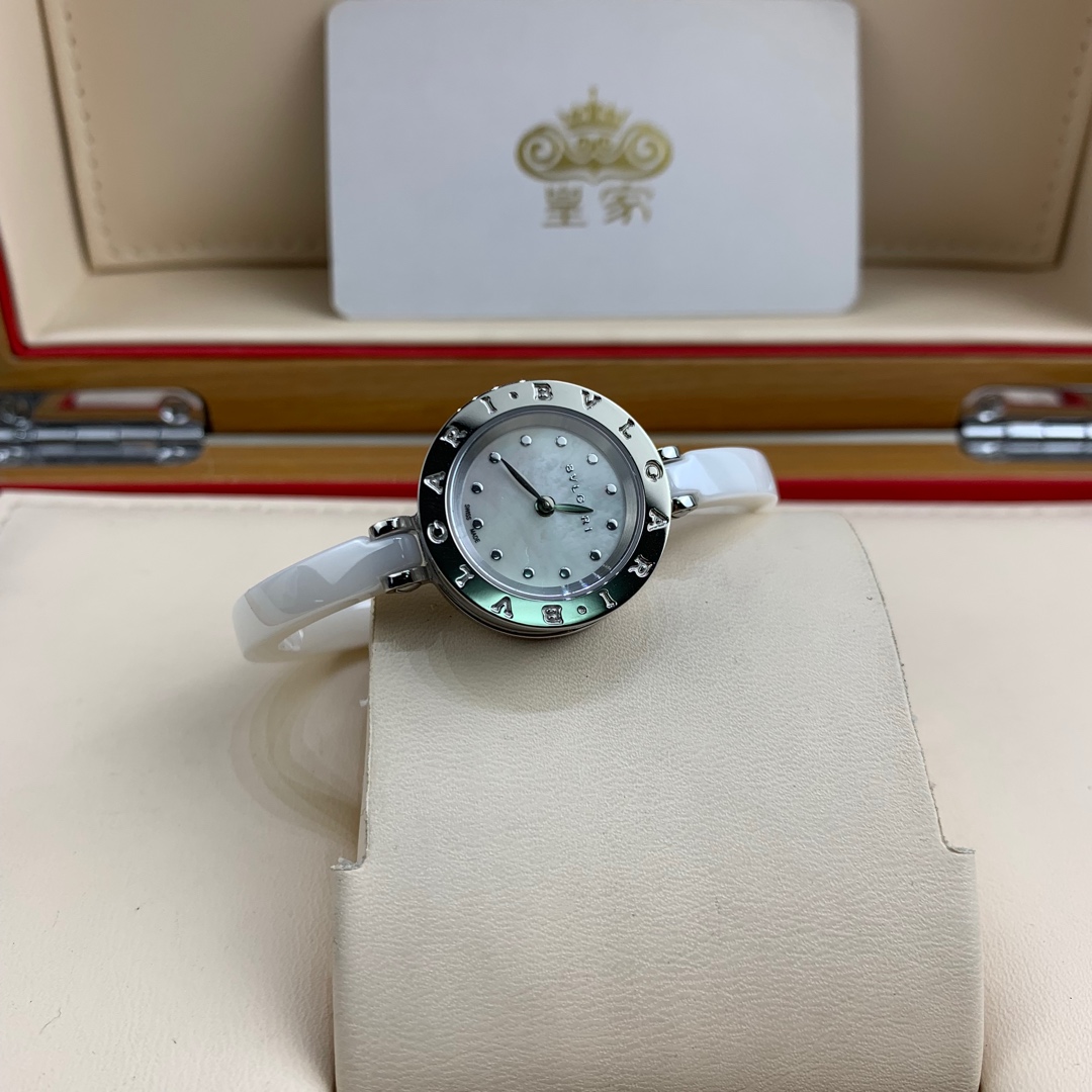 Bvlgari 皇家 宝格丽陶瓷女表腕表