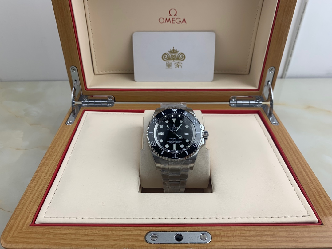 NO:154127,Royal real shot Rolex Black King men's watch Rolex heavy men's watch, can swim and dive with luminous, rolex19860909皇家实拍 劳力士黑王男款腕表 劳力士的厚重男款腕表之一,可游泳潜水有夜光,,rolex,Watch