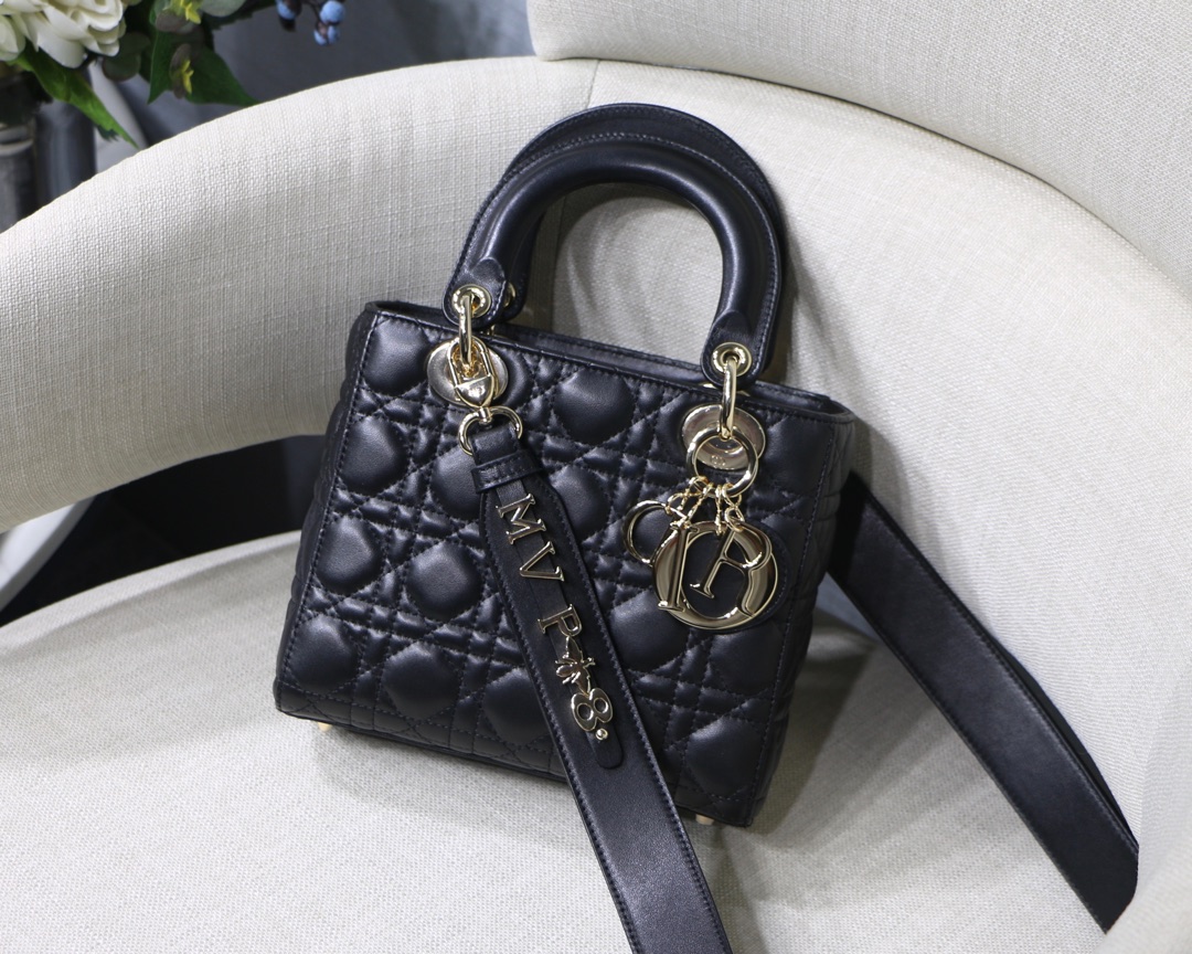 DIOR Lady Dior Sac Noir Badges ABC Personnalisable Large Bandoulière
