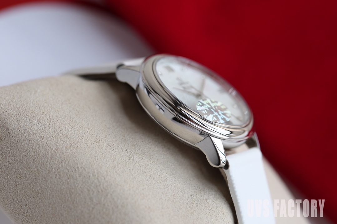 Omega Style Beige Watches Watches Watches detail image 4 from source 765561