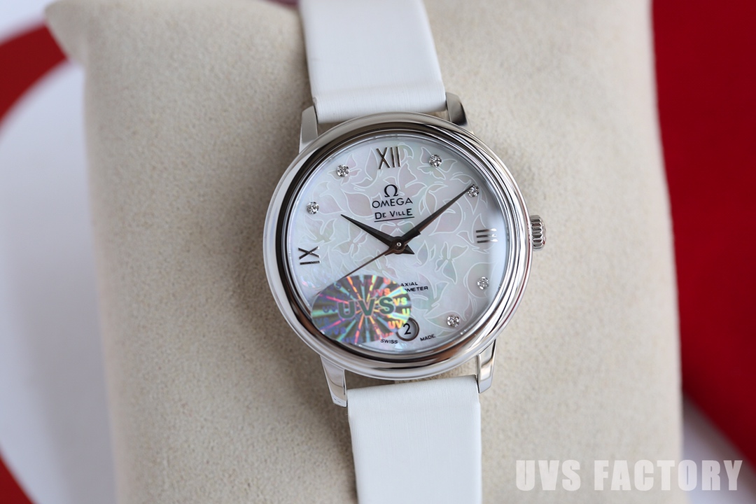 NO:726716,uvs genuine mold opening!  Omega De Ville 424.10.33.20.55.002  The Haiou 2892 movement is installed, which is consistent with the original movement. It includes the height of the center position, the direction of calendar adjustment and calendar jump. The date adjustment is to turn downwards and the calendar jumps from right to left. The four trimming lines of the watch case need to be rough ground and then finely ground by CNC. It is not possible for a master craftsman to grind such lines and mirror like surface.  The effect. The relief of Kronos, the god of time, on the bottom cover is the most labor-intensive. The bottom cover has been remodeled 11 times, just to pursue that perfection. It took 13 months to finally achieve the same pattern as the original, exquisite and lifelike. Size 32.7mm [rose] [rose], omega19860909uvs正品开模！欧米茄碟飞系列424.10.33.20.55.002 装海欧2892机芯,与原装机芯是一致的,包括了把中位的高低,调历与跳历的方向,的调历是往下转动日历由右向左跳动的.表壳的4条修边线,需粗磨走cnc再细磨,不是老师傅是没法磨出如此线条,和镜面般的效果的.底盖的时间之神.克洛诺斯.浮雕,是最考功夫的,底盖经过11次改模,只为追求那一份完美,耗时13个月,终于做到了原版一致的图案,精致栩栩如生.尺寸32.7mm[玫瑰][玫瑰],,omega,Watch