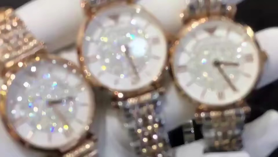 Armani 阿玛尼满天星女表视频欣赏