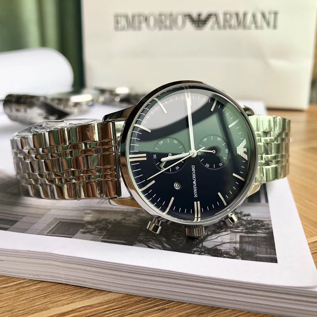 💰110原单220 阿玛尼Armani  型号：Ar038 强化矿物质玻璃  表带：316L精钢表扣：双按扣尺寸：43mm*10mm 简约上下眼功能表盘 时尚大方的银黑彰显成熟 绅士型男之首选