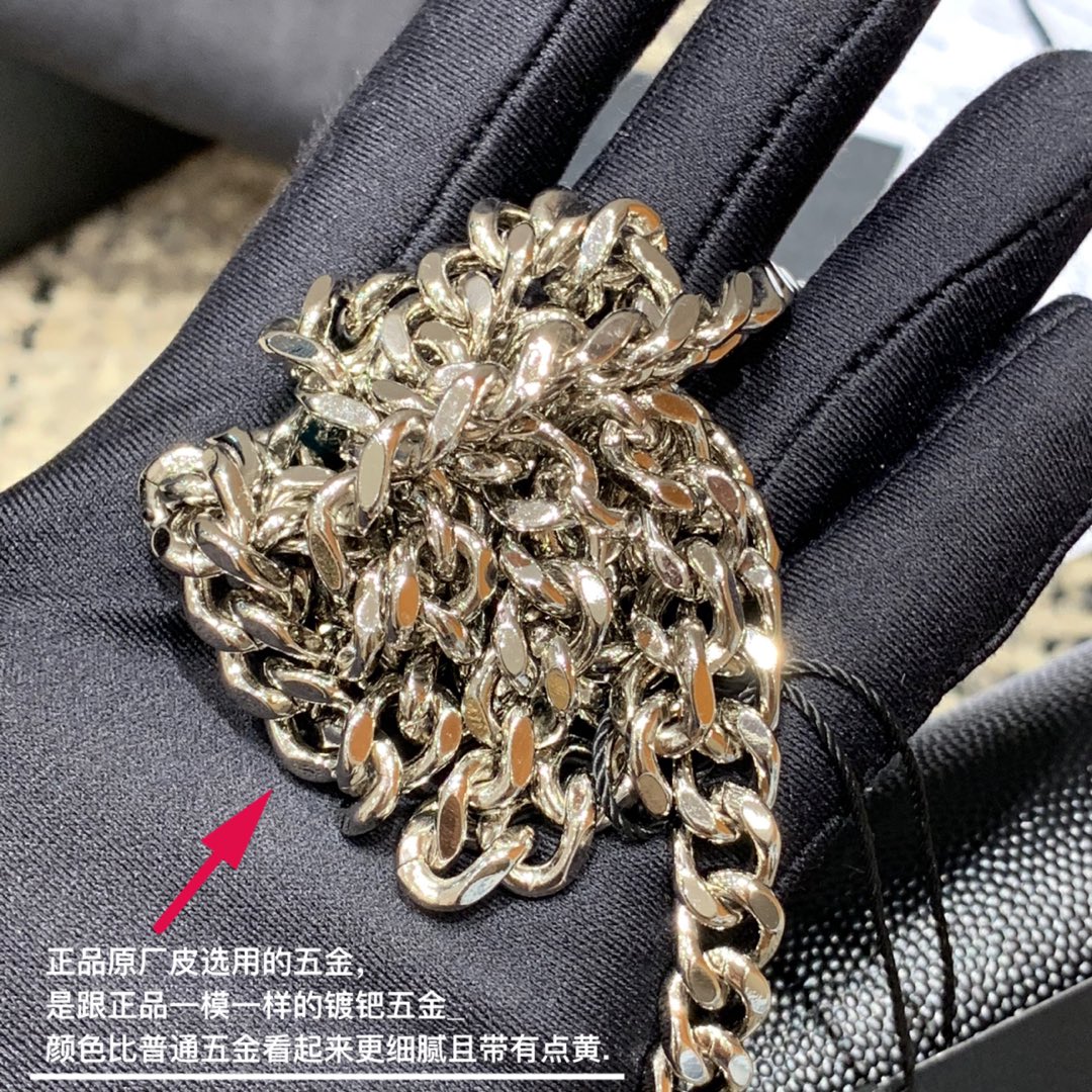 YSL 𝑲𝒂𝒕𝒆 𝟮𝟰𝒄𝒎 鱼子酱流苏包 354119黑色/银扣