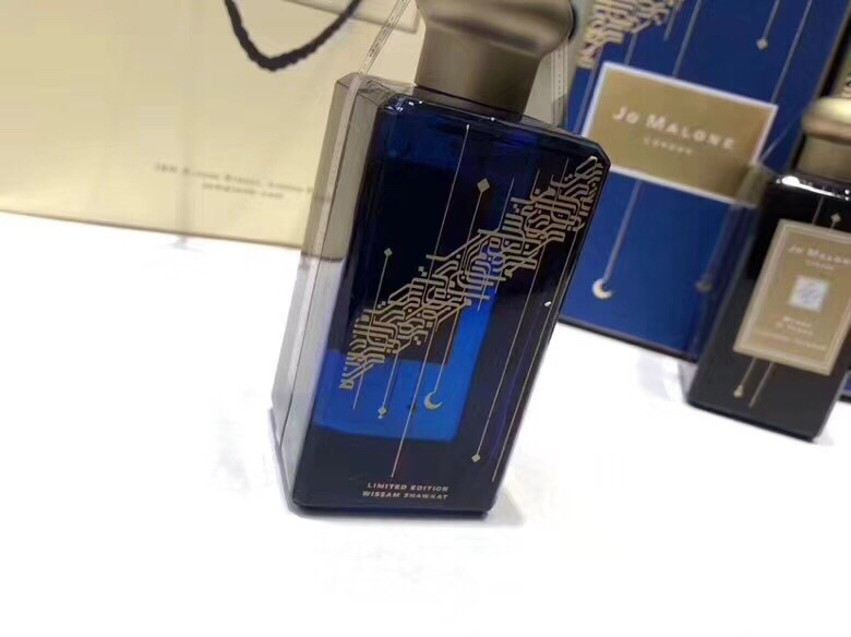 1565849783 3467933822 7