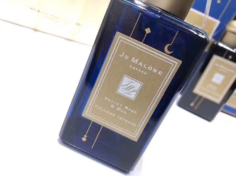 1565849783 3584235197 4