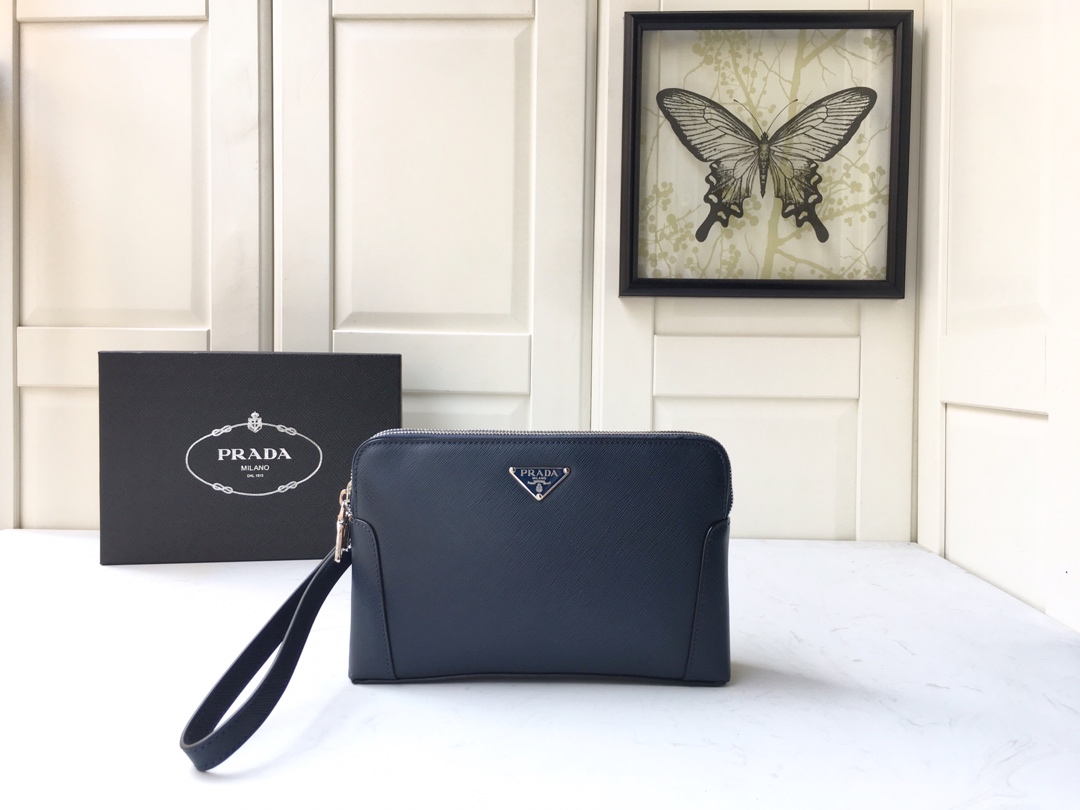 PRADA普拉达进口十字纹牛皮男士手包VA81188