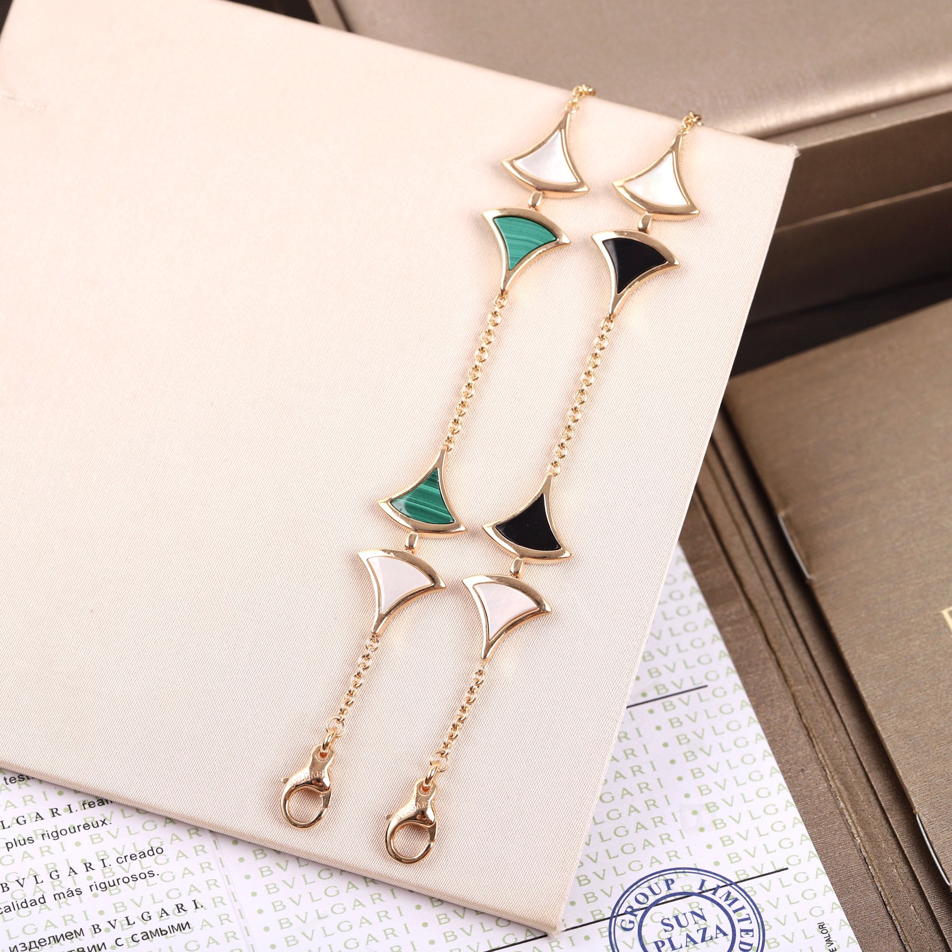 [Bulgari Jewelry]