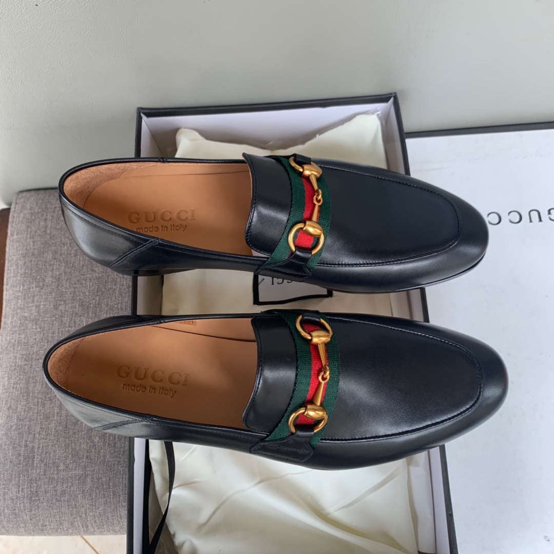 Gucci Skórzane Buty Oxford Kolor moreli Czarny Skóra cielęca krowia Prawdziwa skóra Fashion Casual