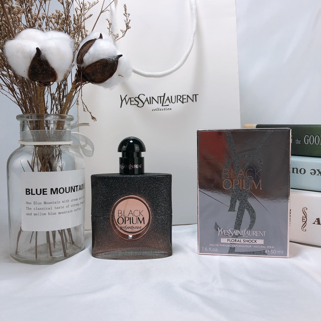 Yves Saint Laurent Black Opium Floral Shock Eau de Toilette - 50ml