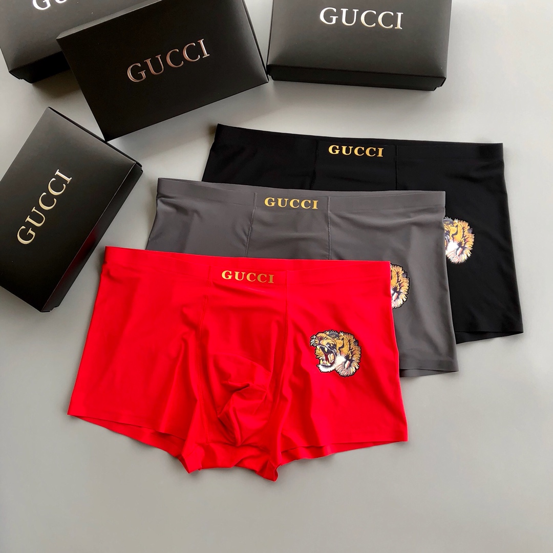  GUCCI 古奇 时尚潮流 必备男士内裤 经典款！采用无痕拼接 无缝压胶工艺 高档羊奶丝材质 轻薄透气
