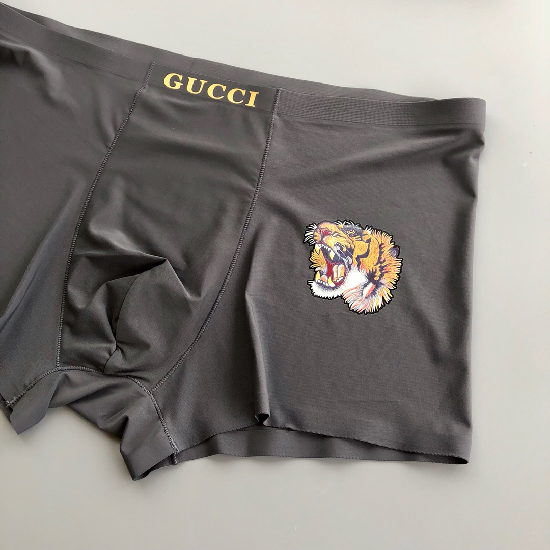  GUCCI 古奇 时尚潮流 必备男士内裤 经典款！采用无痕拼接 无缝压胶工艺 高档羊奶丝材质 轻薄透气