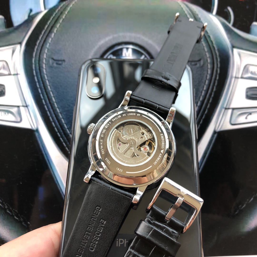 💰💰💰皮115，钢125🔛 阿玛尼
品牌：EMPORIOARMANI/阿玛尼
型号：AR60006
机芯类型：自动机械
手表种类：男表
表盘形状：圆形
镜面材质：矿物质强化玻璃
表带材质：精钢，/真小牛皮表带
表盘直径：43mm
表盘厚度：13mm