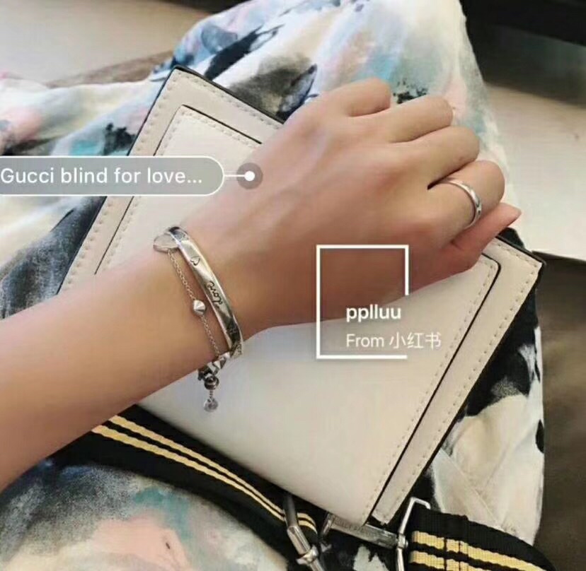 NO:104344,p198 Gu Chi Love is fearless and bracelet wide and narrow version show Love is a heart-pounding encounter, Gucci bracelet, gucci, bracelet19860909p198古 驰爱无畏对镯 宽窄版 show 相爱是一场怦然心动的遇见,古驰手镯,gucci,bracelet,Jewelry