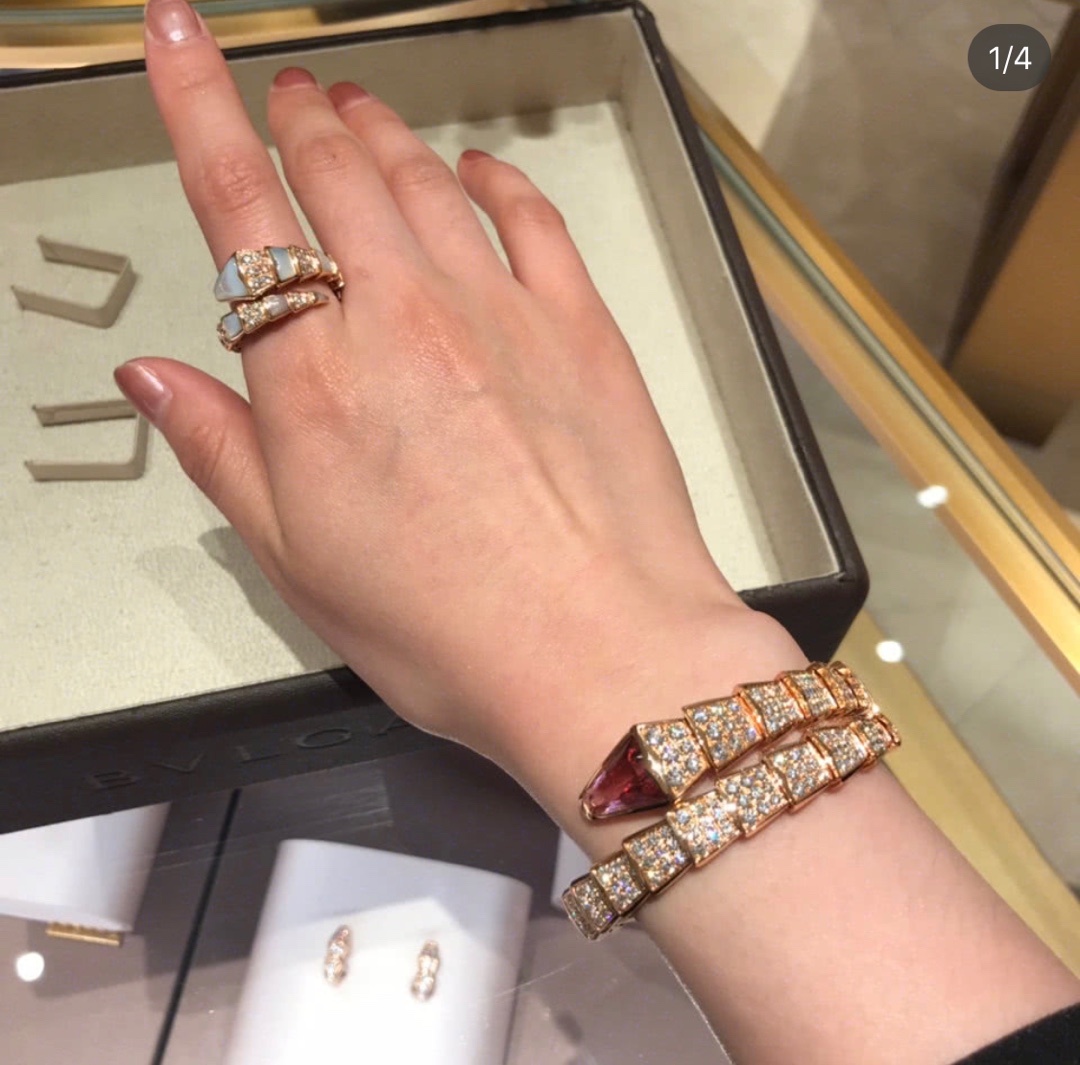 NO:631530,Wearing effect, Cardia high-end jewelry19860909佩戴效果,,卡迪亚高端饰品,Jewelry