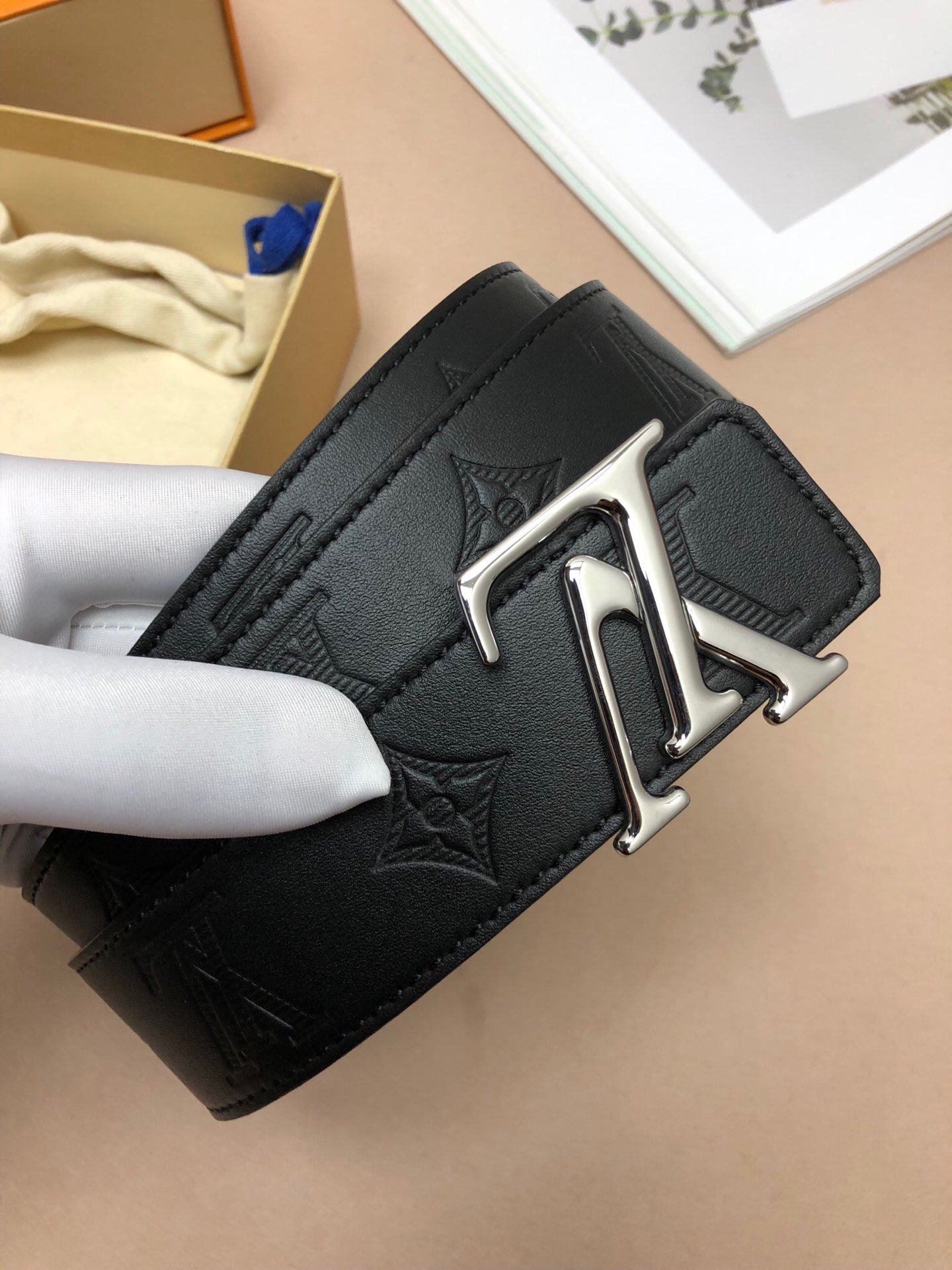 Lv路易威登LOUISVUITTON