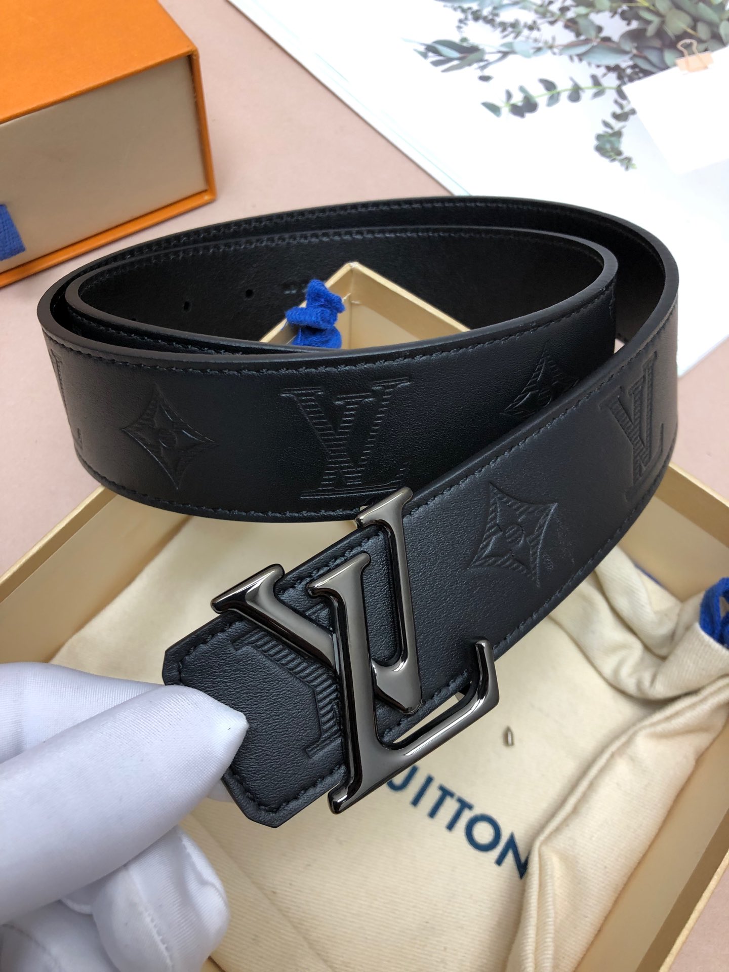 Lv路易威登LOUISVUITTON