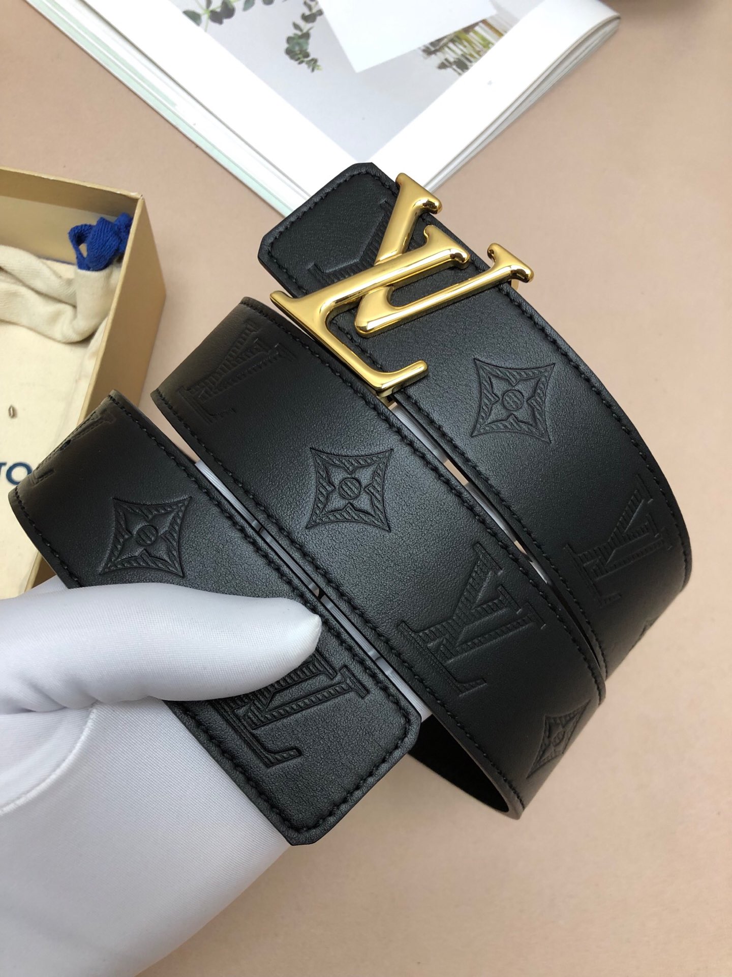 Lv路易威登LOUISVUITTON