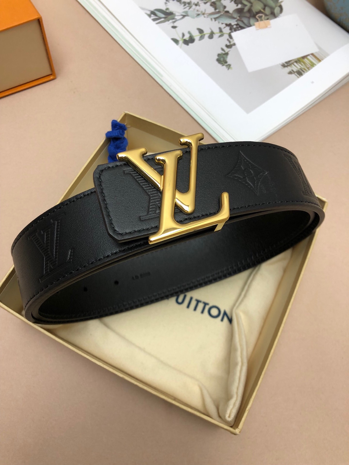 Lv路易威登LOUISVUITTON