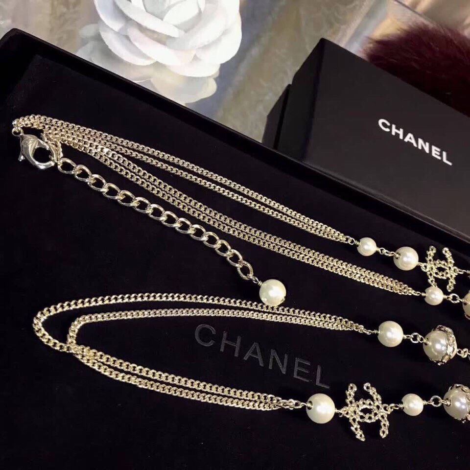  秋天怎么可以少了小香 毛衣链  长链 独家实拍 Chanel 香奈儿 专柜黄铜材质 老外订单 LOGO