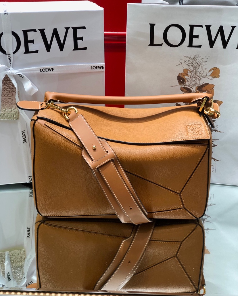 LOEWE 定番ミディアムPuzzle 29-トップクオリティ