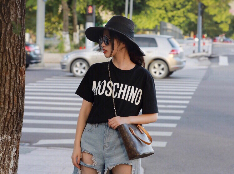 【中古包薇薇安】M51172 老花 模特图