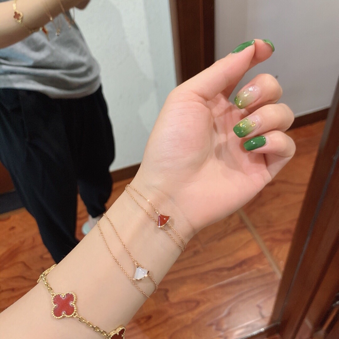 Skirt Motif and 5-Motif Bracelet - Comprehensive 5