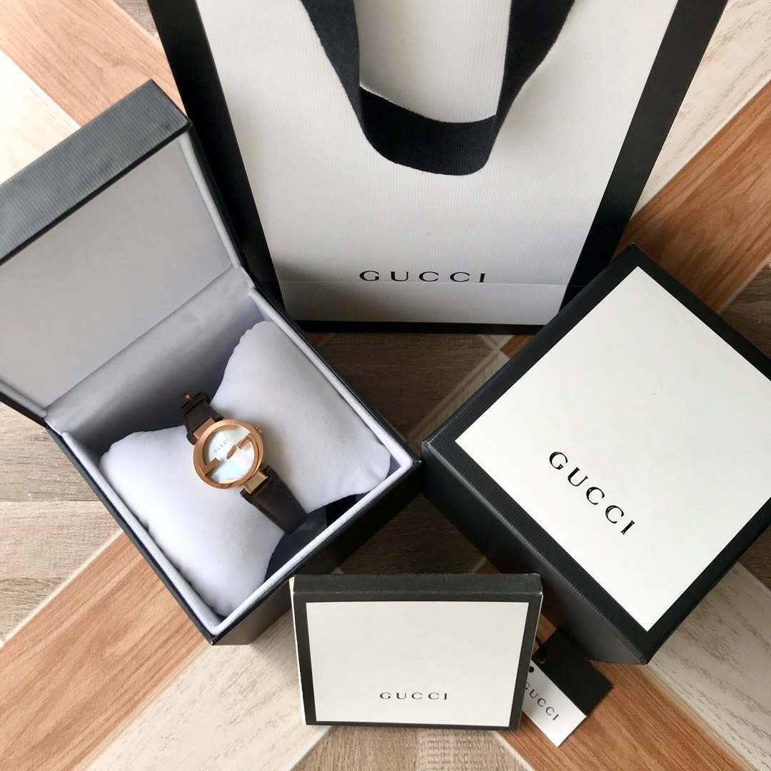 Часы Gucci