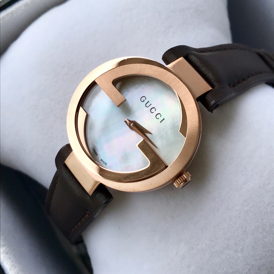 Часы Gucci