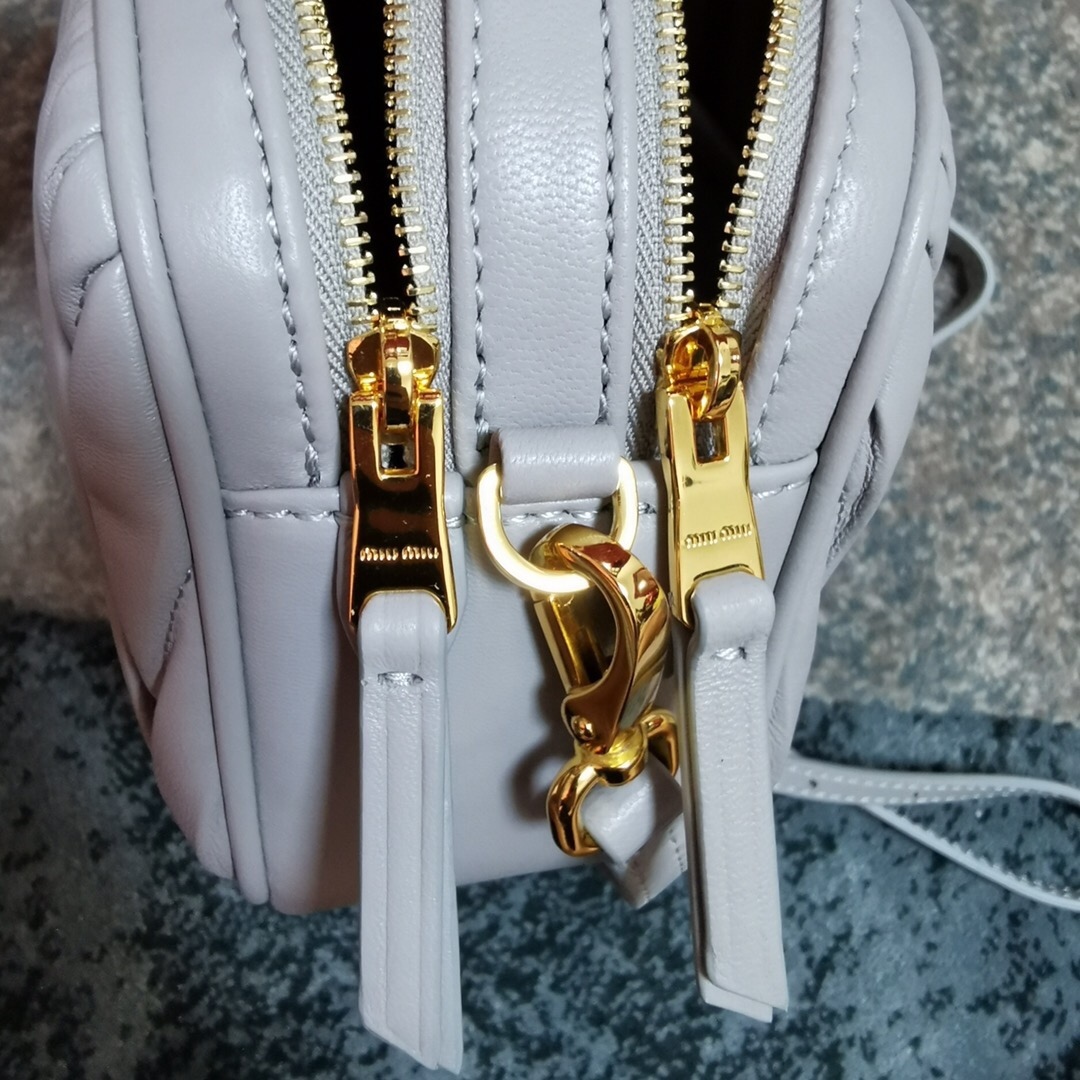 MIUMIU缪缪Matelasse顶级进口小羊皮斜挎包5BH539