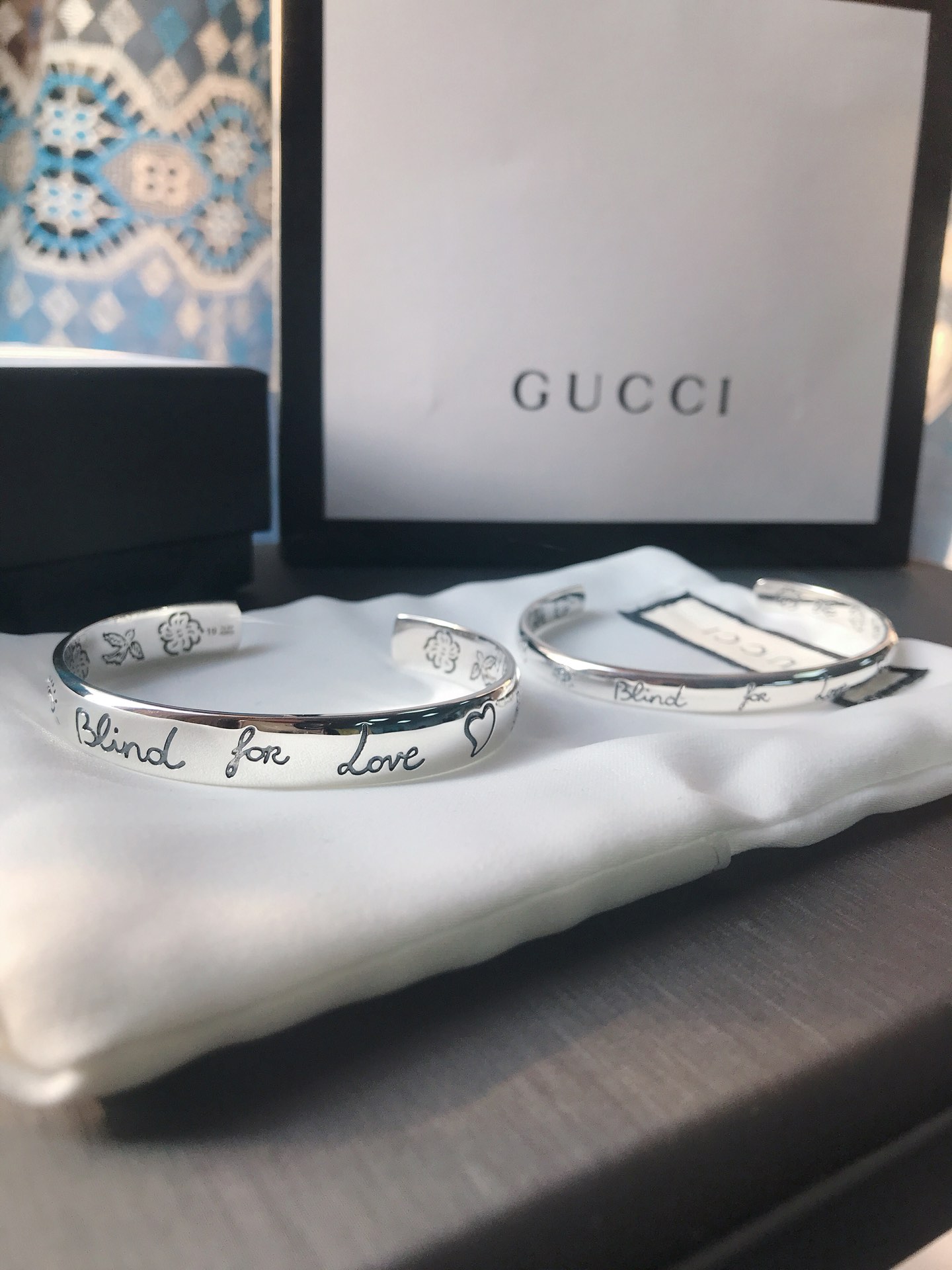 NO:104524,Couple model P198's love for girls, how can I do it if it's not special?  Gucci super recommended style Loveless couple bracelet, Gucci bracelet, Gucci, bracelet19860909情侣款 P198给女生的爱,不特别怎么行？ 古驰超级推荐款 爱无畏情侣对镯,古驰手镯,gucci,bracelet,Jewelry