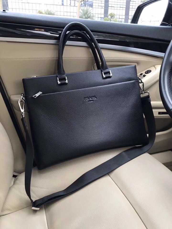 Prada 霸气 手提包 Pra---型号2321-1。(黑色) 超 ，专注高端尺寸38x29x10cm