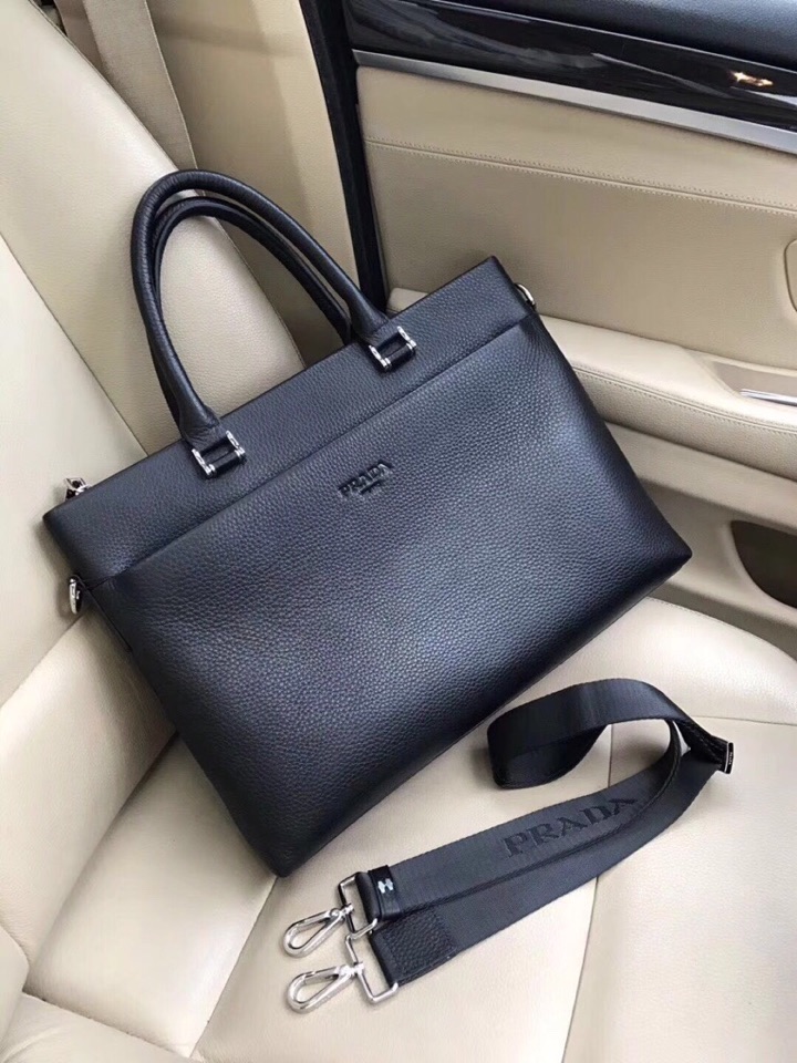 Prada 霸气 手提包 Pra---型号2321-1。(黑色) 超 ，专注高端尺寸38x29x10cm
