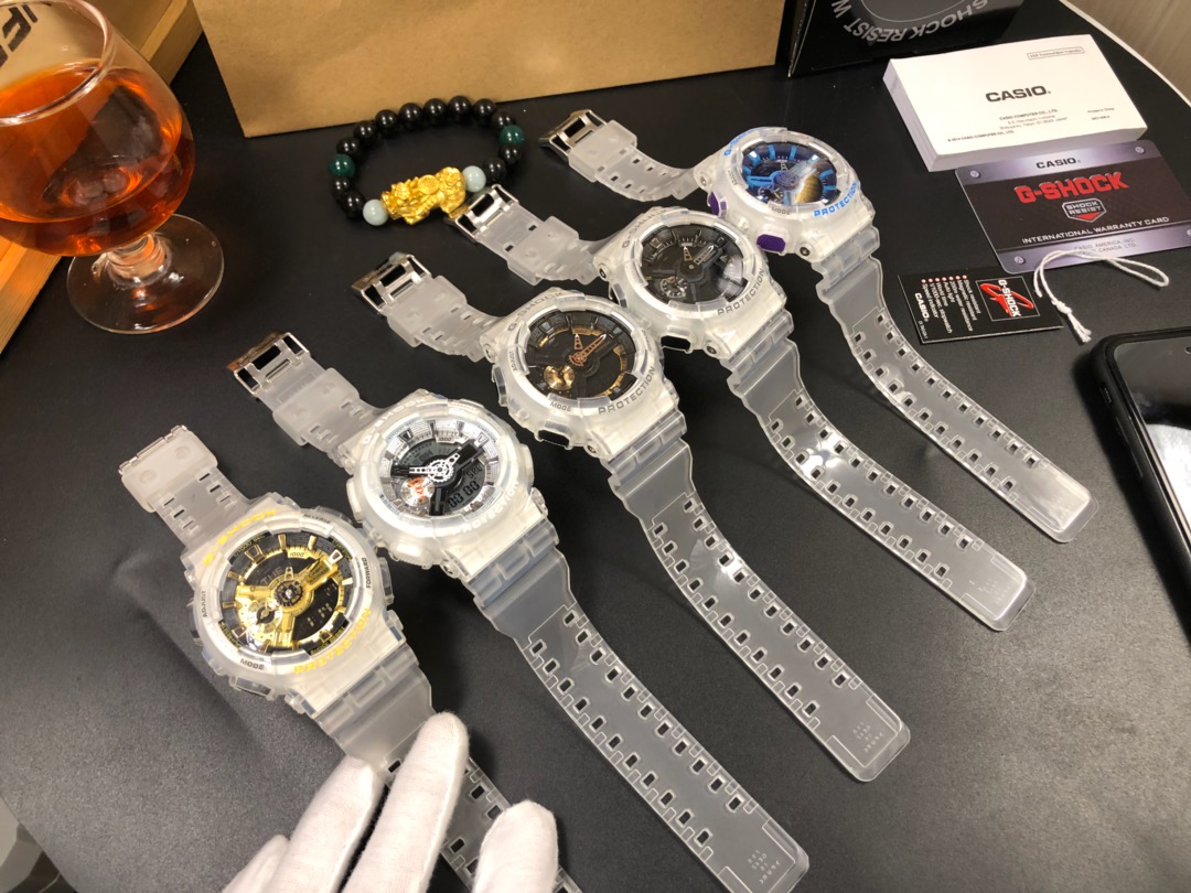 65🉐️透明款 卡西欧（CASIO）G-SHOCK ga110系列-最高版本 ！主要功能：45度自动抬手灯、防震防水、世界时间、倒计时、闹铃、间歇响报、日历。