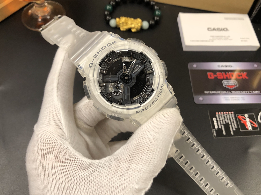 65🉐️透明款 卡西欧（CASIO）G-SHOCK ga110系列-最高版本 ！主要功能：45度自动抬手灯、防震防水、世界时间、倒计时、闹铃、间歇响报、日历。