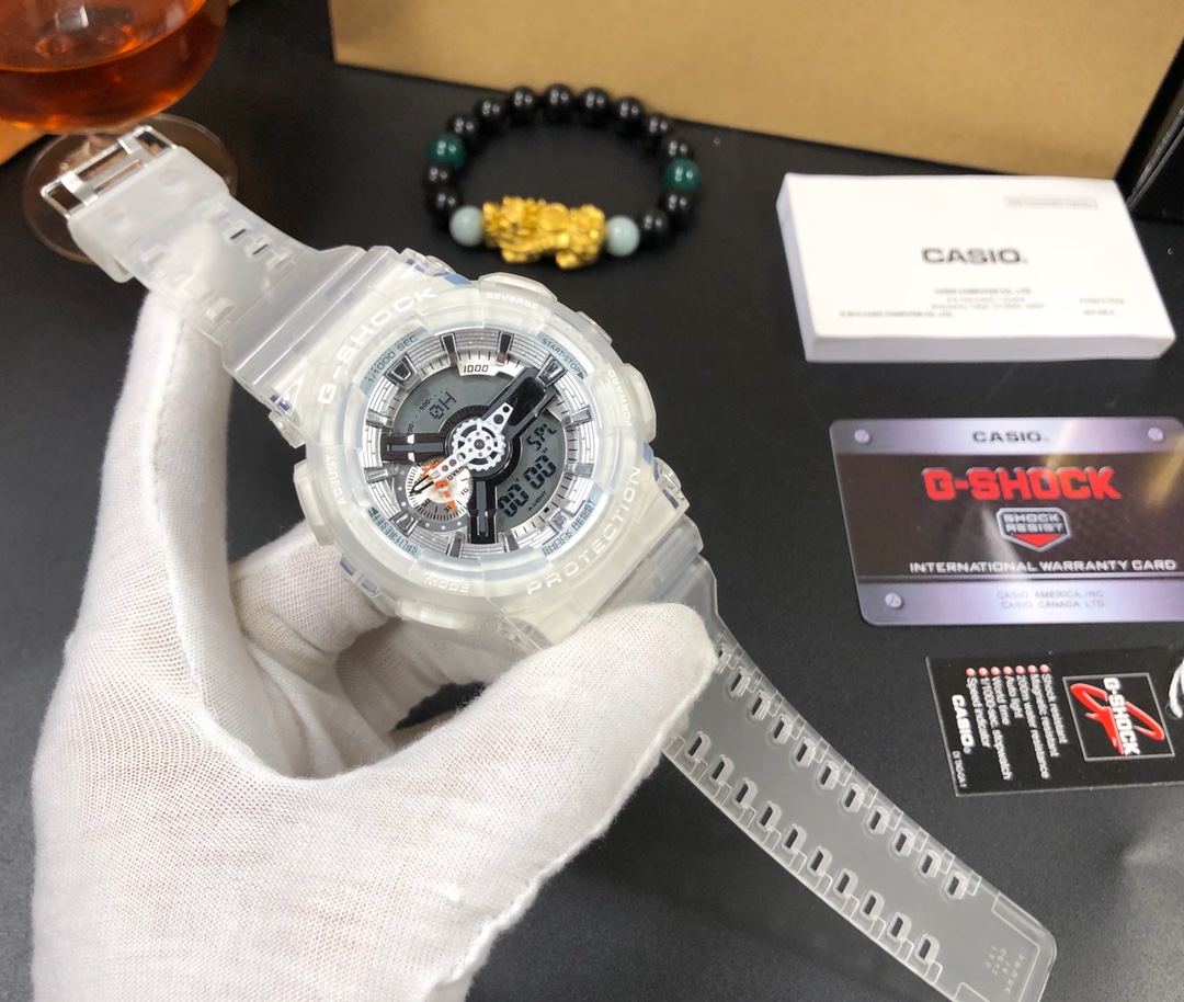 65🉐️透明款 卡西欧（CASIO）G-SHOCK ga110系列-最高版本 ！主要功能：45度自动抬手灯、防震防水、世界时间、倒计时、闹铃、间歇响报、日历。