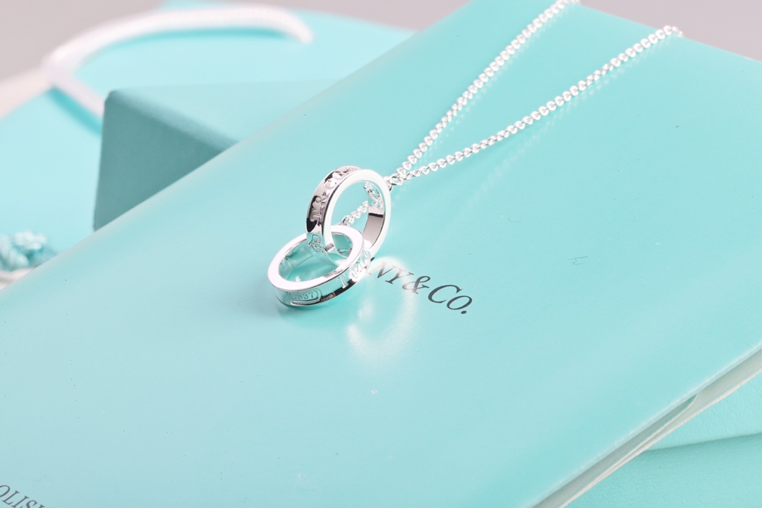 Tiffany & Co. Tiff*ny&Co. 1837 双环扣锁骨项链