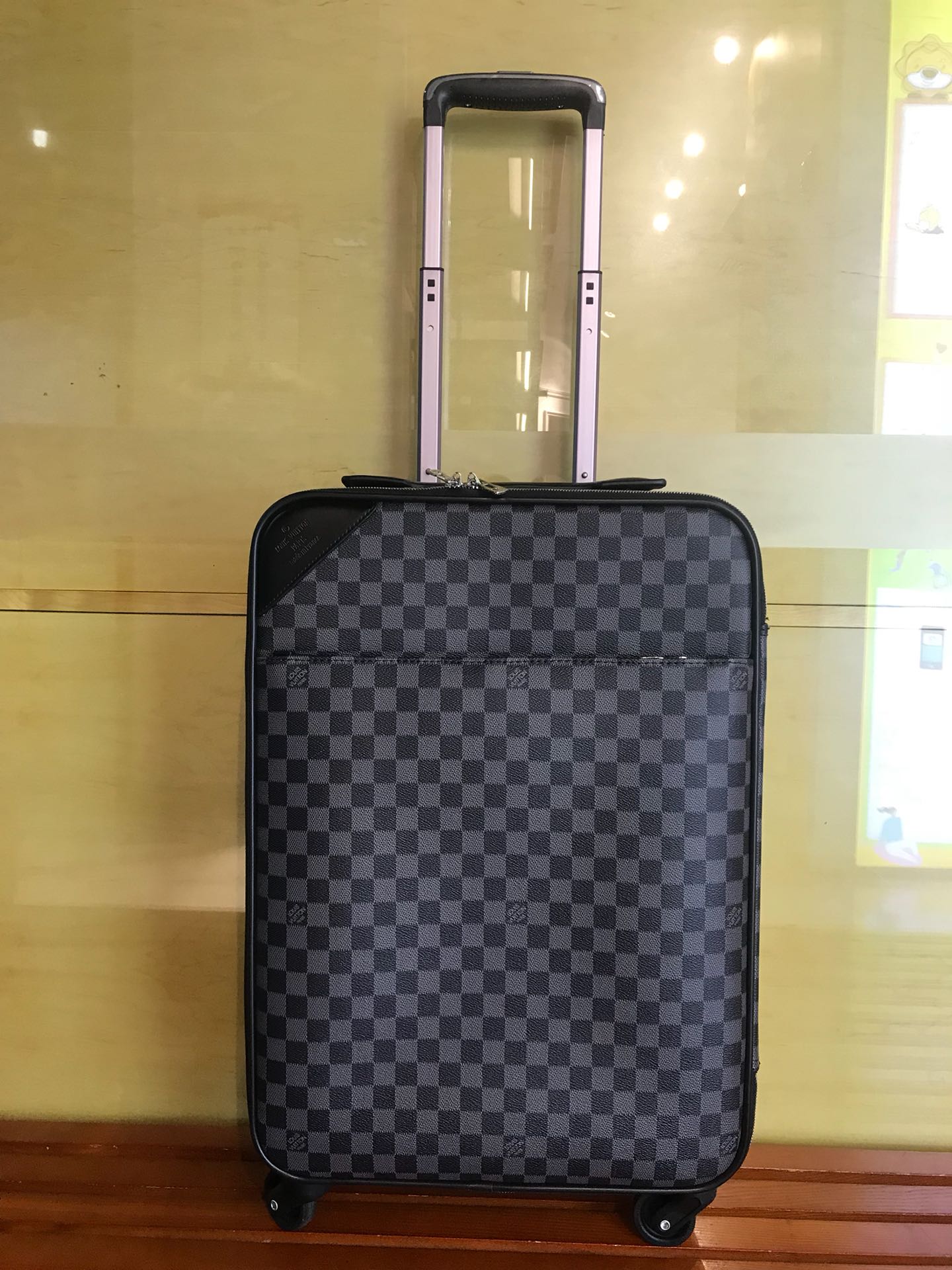 Ruedas omnidireccionales de Louis Vuitton súper resistentes al desgaste, ✈✈✈ viaje flexible con aleación de aluminio en…