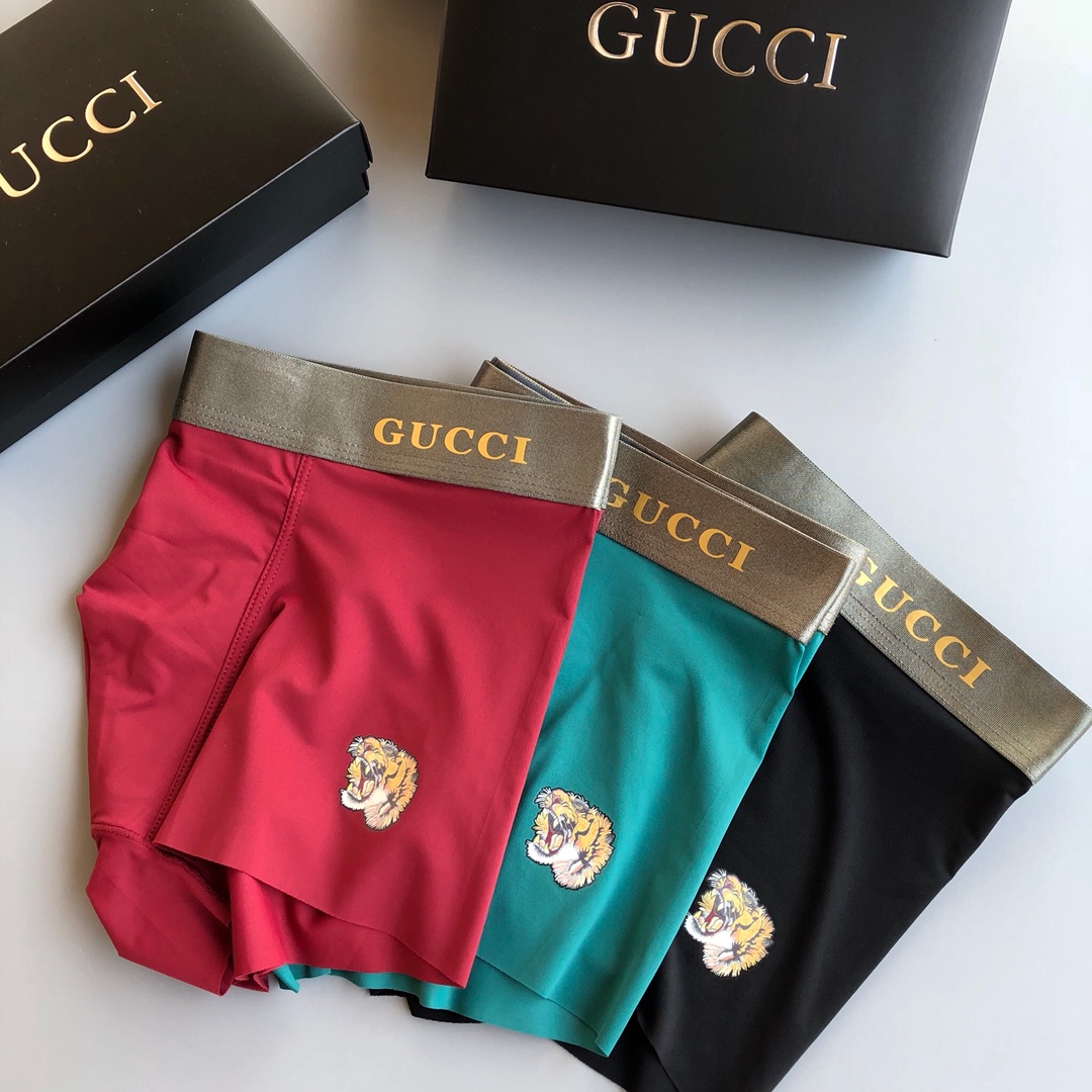  古奇GUCCI  男士盒装内裤 采用进口轻薄冰丝 轻薄透气丝滑 无痕裁剪 穿着无束缚感 触感柔软亲肤，