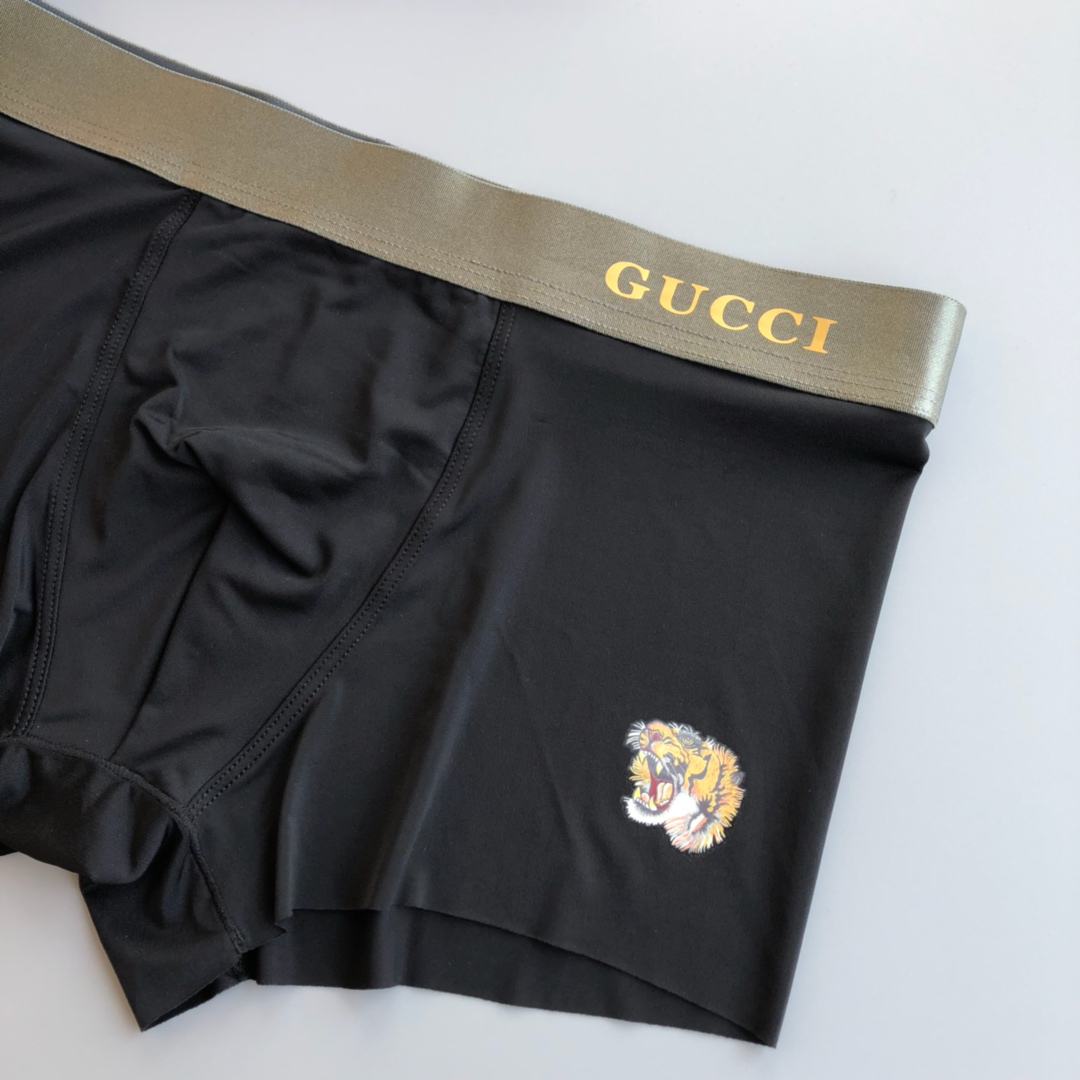  古奇GUCCI  男士盒装内裤 采用进口轻薄冰丝 轻薄透气丝滑 无痕裁剪 穿着无束缚感 触感柔软亲肤，