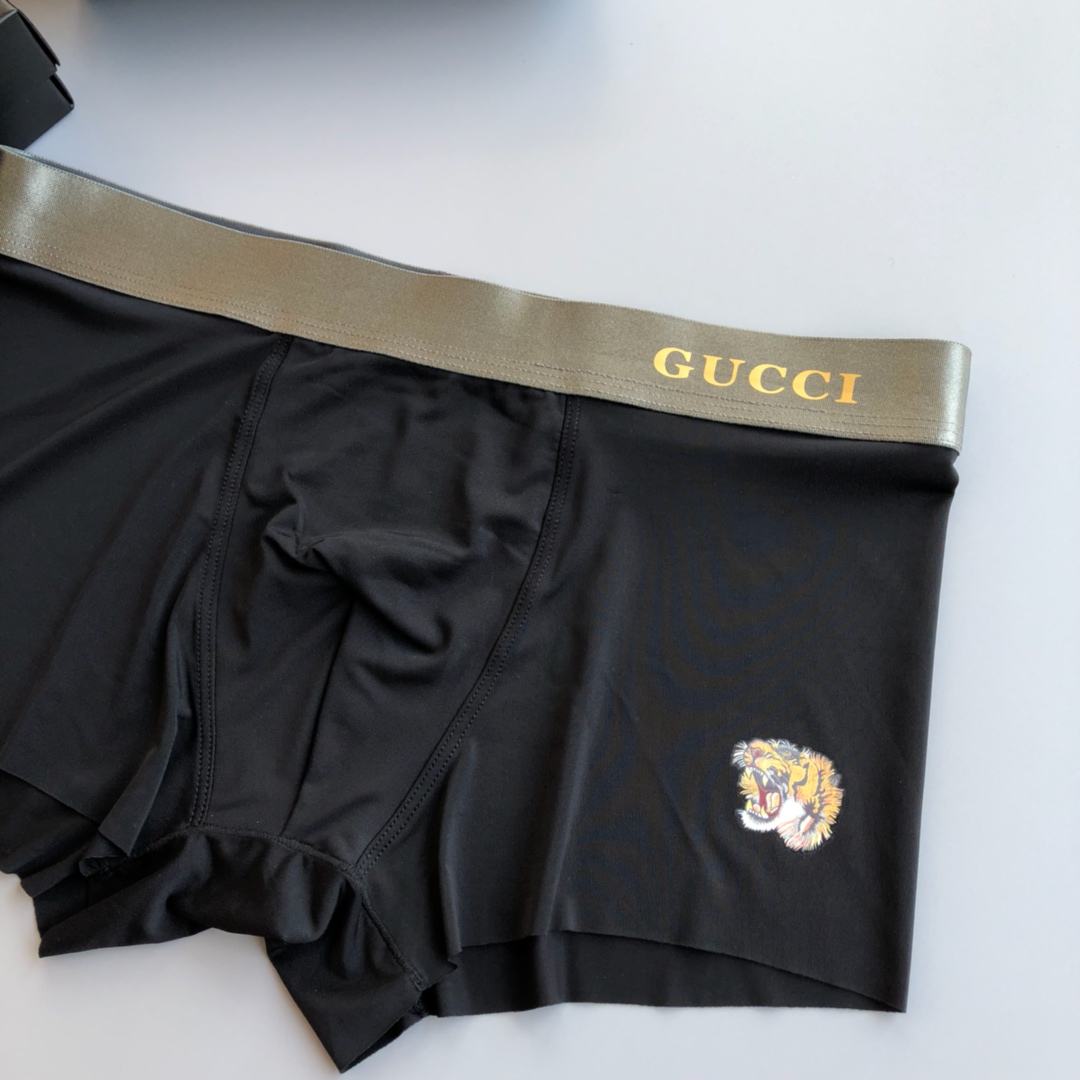 古奇GUCCI  男士盒装内裤 采用进口轻薄冰丝 轻薄透气丝滑 无痕裁剪 穿着无束缚感 触感柔软亲肤，