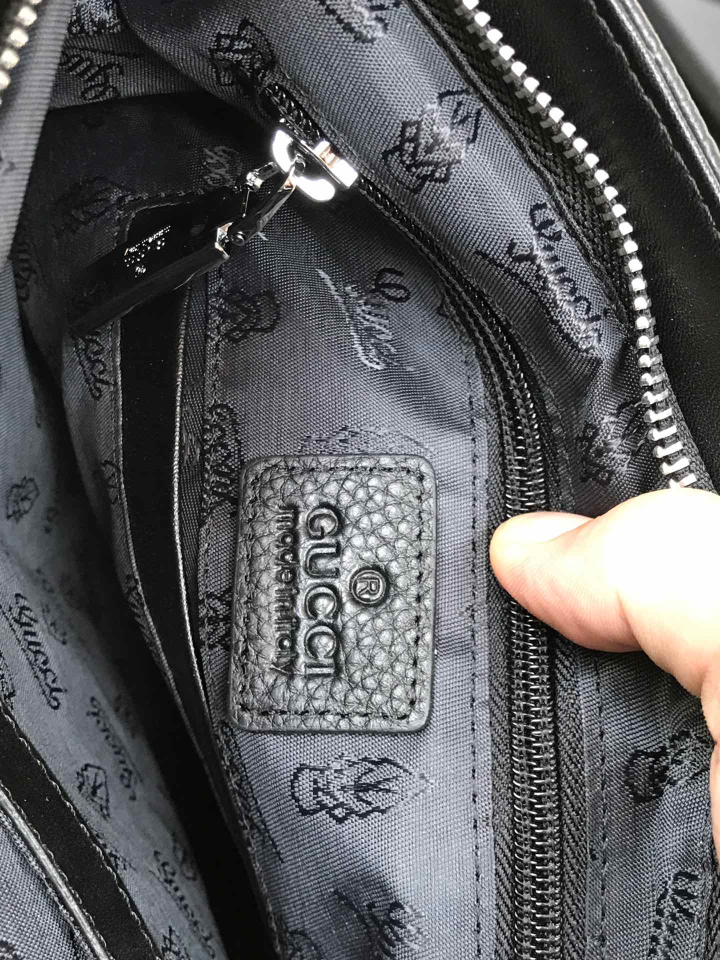 。 型号：33246-2。狠货最新款式gucci超实用款，专柜爆款来袭‼️。顶级进口原厂皮（意大利进口自