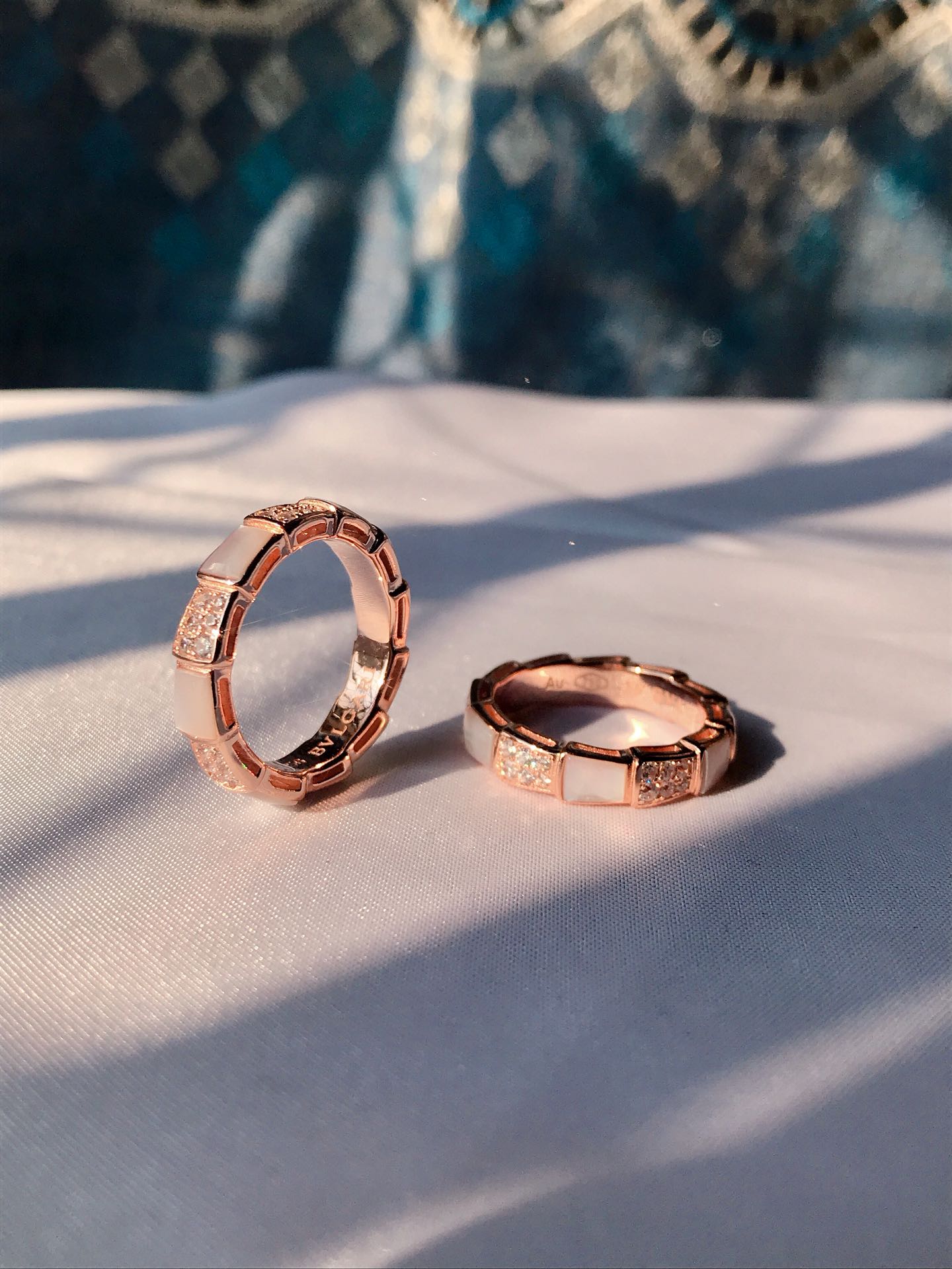 NO:101400,BV double row diamonds, natural white shells, agile snake rings, sizes, Bulgari rings, bottega veneta, bvlgari,ring19860909BV双排钻 天然白贝 灵动蛇戒 尺寸齐,宝格丽戒指,bottega veneta,bvlgari,ring,Jewelry