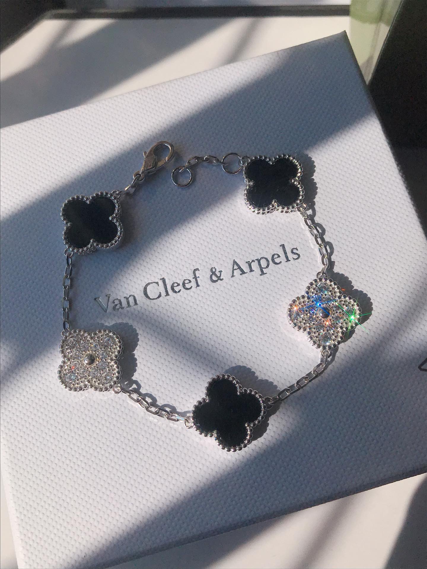 NO:101395,Added platinum black agate bracelet with diamonds, Vca bracelet, bracelet19860909新增 白金带钻五花黑玛瑙手链,Vca手链,bracelet,Jewelry