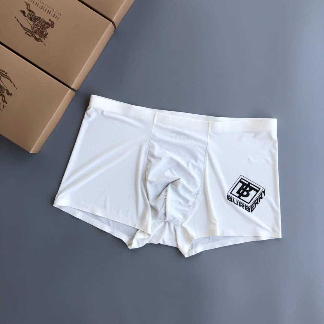  Burberry 巴宝莉 经典男士精品！采用无痕拼接 无缝压胶工艺 高档羊奶丝材质 轻薄透气丝滑 无束